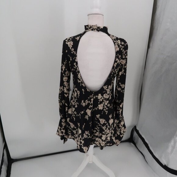 Free People Floral Tate Tunic in "Black Combo" Open Back Size Small NWT - Picture 9 of 9